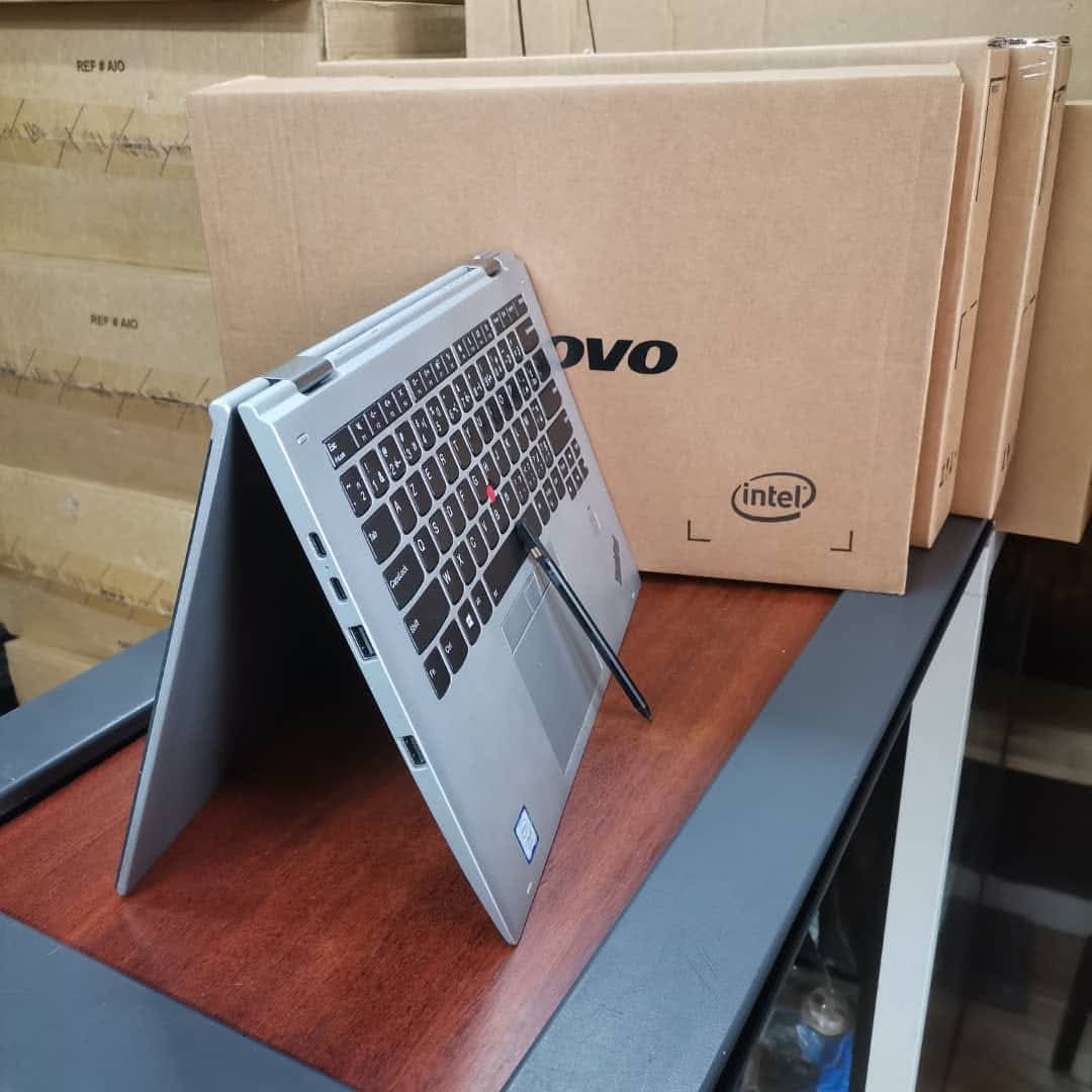 LENOVO ThinkPad X1 Yoga